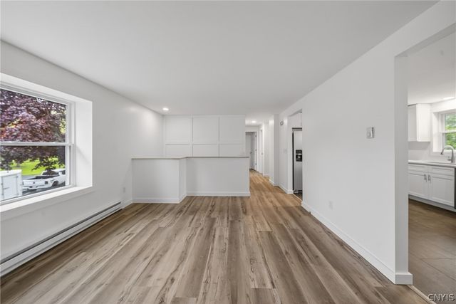 3728 Pendulum, Clay, NY 13027