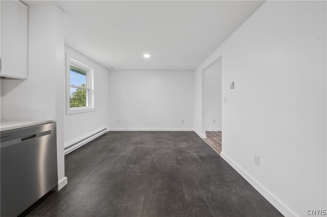 3728 Pendulum, Clay, NY 13027