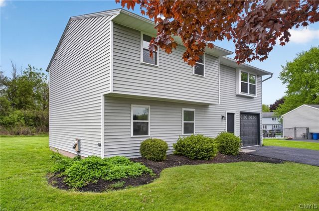3728 Pendulum, Clay, NY 13027