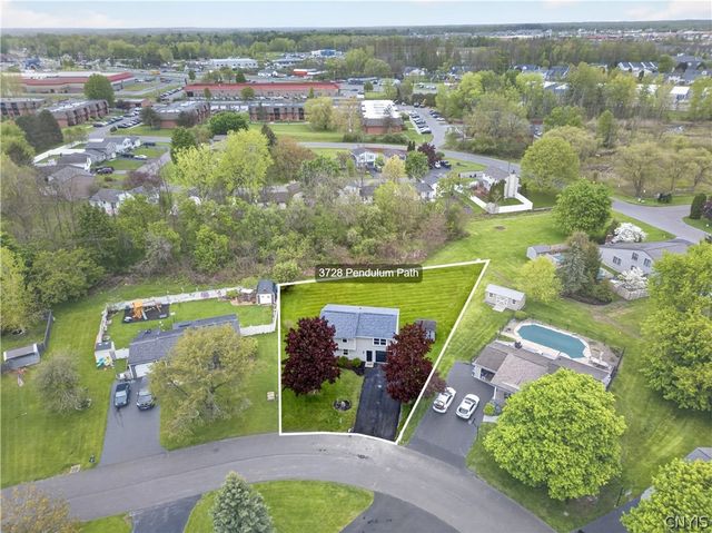 3728 Pendulum, Clay, NY 13027
