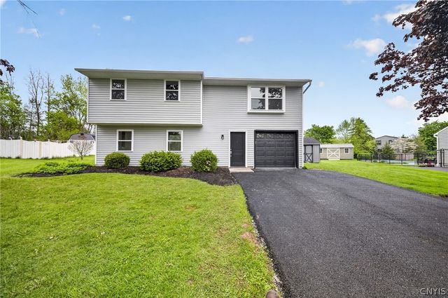 3728 Pendulum, Clay, NY 13027