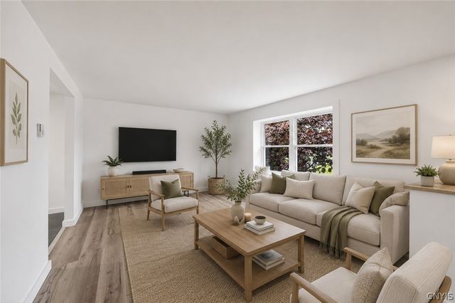 3728 Pendulum, Clay, NY 13027