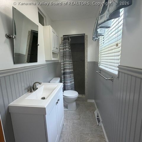 98 Norwood Road, Nitro, WV 25143