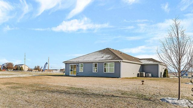 538 Freedom TRAIL, Burlington, WI 53105