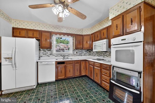3208 ACCOLADE DR, Clinton, MD 20735