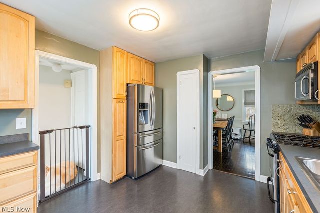 24603 E Oakland Road, Bay Village, OH 44140