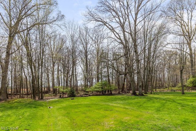 24603 E Oakland Road, Bay Village, OH 44140