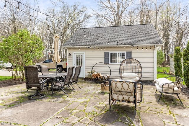 24603 E Oakland Road, Bay Village, OH 44140