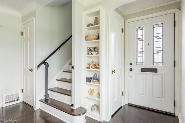 24603 E Oakland Road, Bay Village, OH 44140