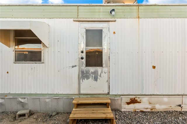 587 Harbor Drive, Bullhead City, AZ 86442