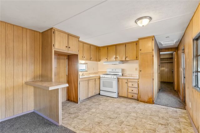 587 Harbor Drive, Bullhead City, AZ 86442