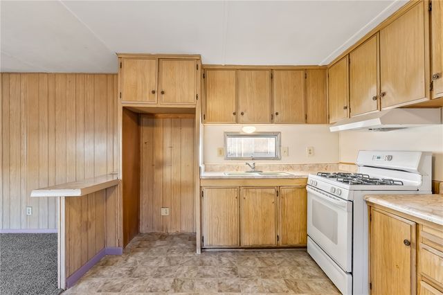 587 Harbor Drive, Bullhead City, AZ 86442