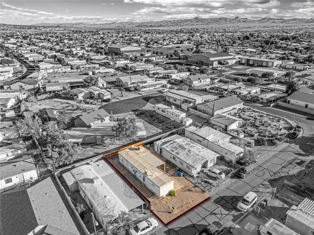 587 Harbor Drive, Bullhead City, AZ 86442