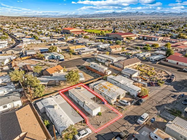 587 Harbor Drive, Bullhead City, AZ 86442