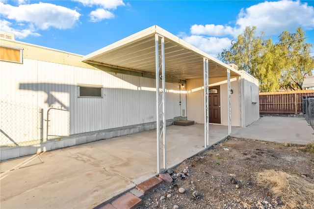 587 Harbor Drive, Bullhead City, AZ 86442