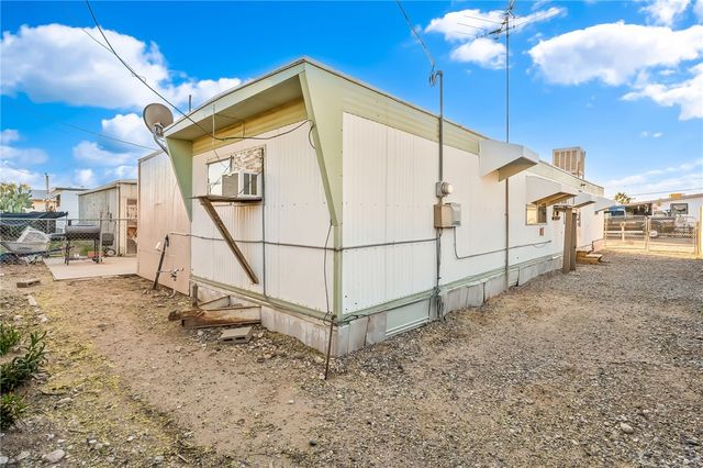 587 Harbor Drive, Bullhead City, AZ 86442