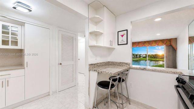 8500 Sunrise Lakes Boulevard 201, Sunrise, FL 33322