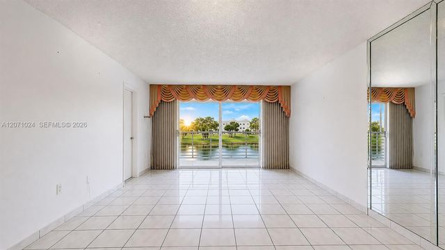 8500 Sunrise Lakes Boulevard 201, Sunrise, FL 33322