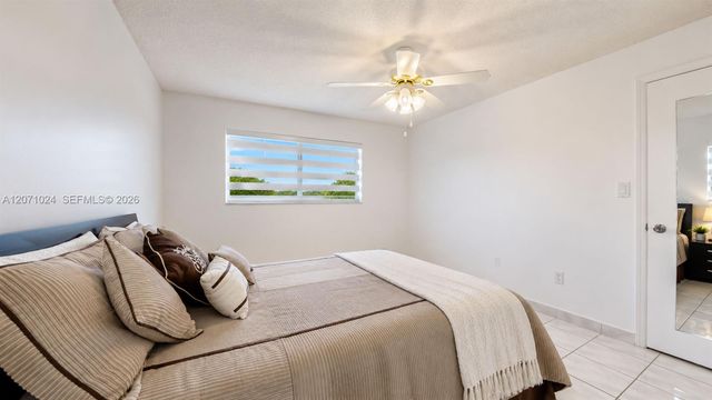 8500 Sunrise Lakes Boulevard 201, Sunrise, FL 33322