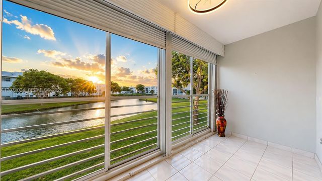 8500 Sunrise Lakes Boulevard 201, Sunrise, FL 33322