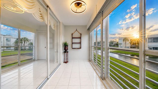 8500 Sunrise Lakes Boulevard 201, Sunrise, FL 33322