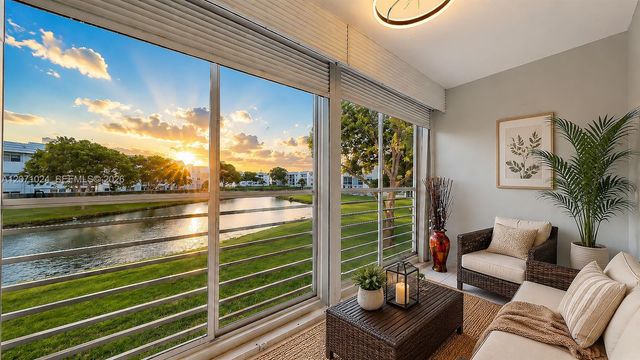8500 Sunrise Lakes Boulevard 201, Sunrise, FL 33322
