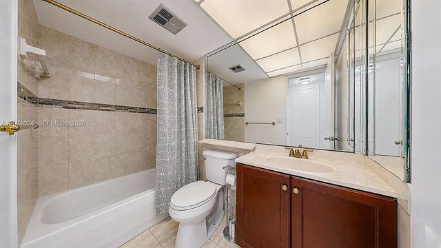 8500 Sunrise Lakes Boulevard 201, Sunrise, FL 33322