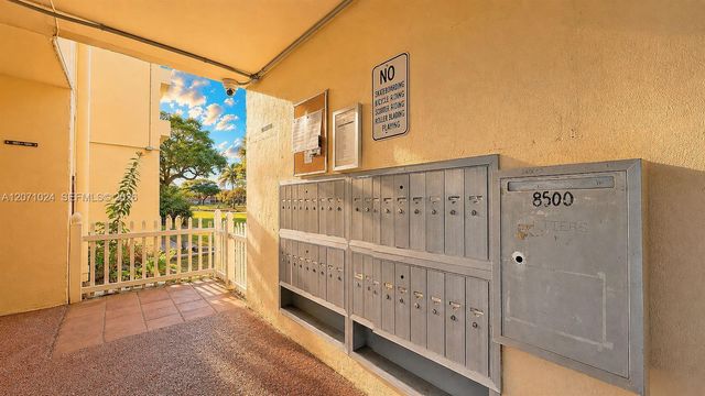 8500 Sunrise Lakes Boulevard 201, Sunrise, FL 33322
