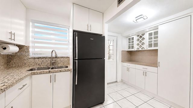 8500 Sunrise Lakes Boulevard 201, Sunrise, FL 33322