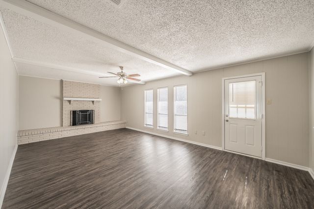 876 Dogwood Trail, Lancaster, TX 75146