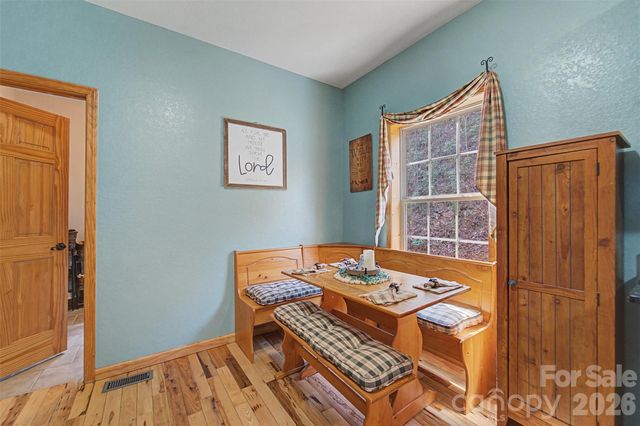 1960 Atoah Road, Robbinsville, NC 28771