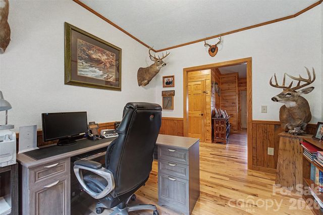1960 Atoah Road, Robbinsville, NC 28771