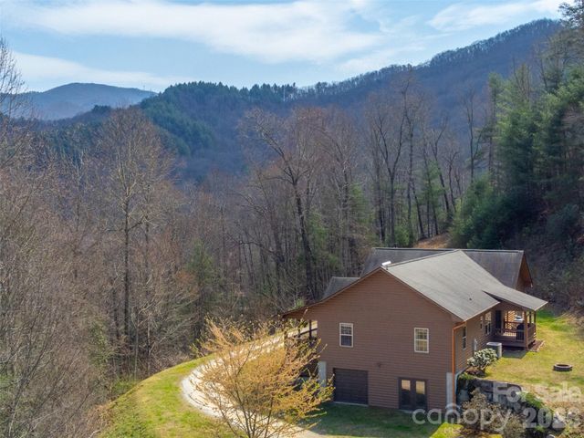 1960 Atoah Road, Robbinsville, NC 28771