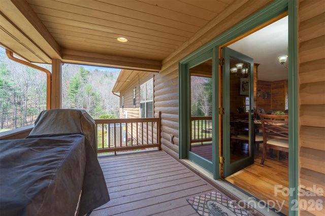1960 Atoah Road, Robbinsville, NC 28771