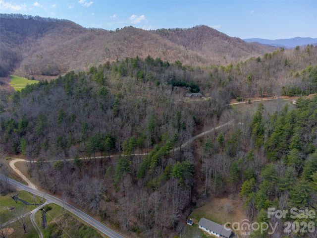 1960 Atoah Road, Robbinsville, NC 28771