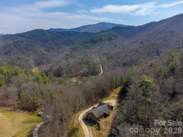 1960 Atoah Road, Robbinsville, NC 28771