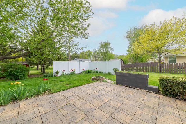 1321 Maass DRIVE, Oak Creek, WI 53154