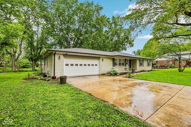 9565 Edgewater Court, Brownsburg, IN 46112