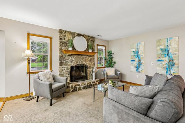 9565 Edgewater Court, Brownsburg, IN 46112