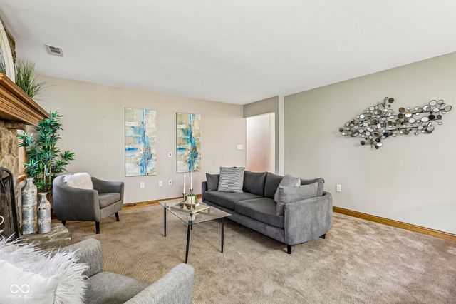 9565 Edgewater Court, Brownsburg, IN 46112