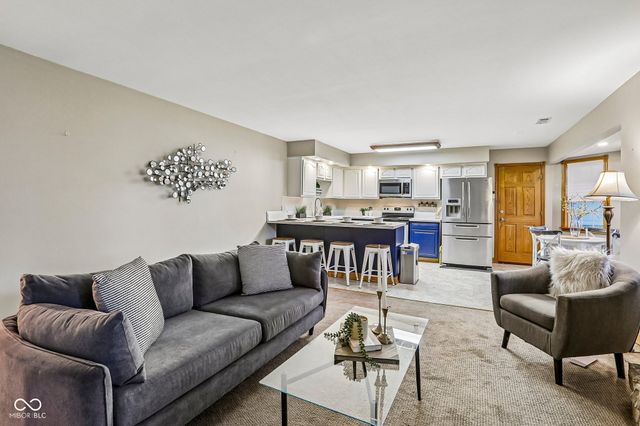 9565 Edgewater Court, Brownsburg, IN 46112
