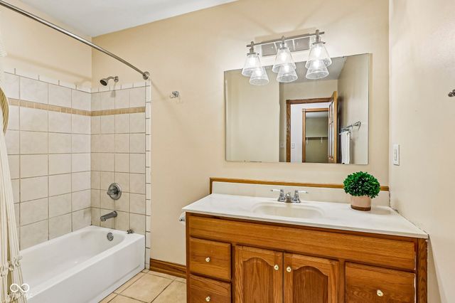 9565 Edgewater Court, Brownsburg, IN 46112