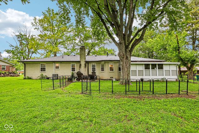 9565 Edgewater Court, Brownsburg, IN 46112