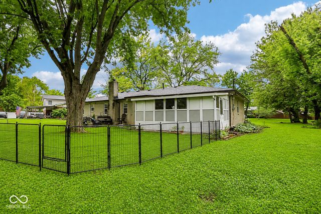 9565 Edgewater Court, Brownsburg, IN 46112