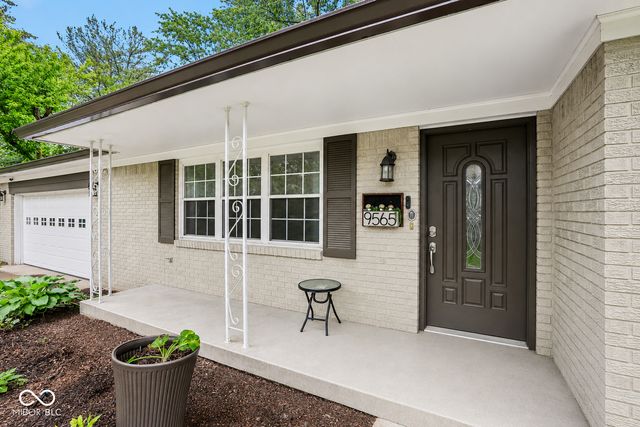9565 Edgewater Court, Brownsburg, IN 46112