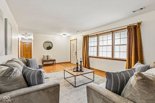 9565 Edgewater Court, Brownsburg, IN 46112