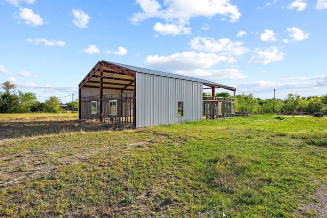 2092 County Road 5010, Blue Ridge, TX 75424