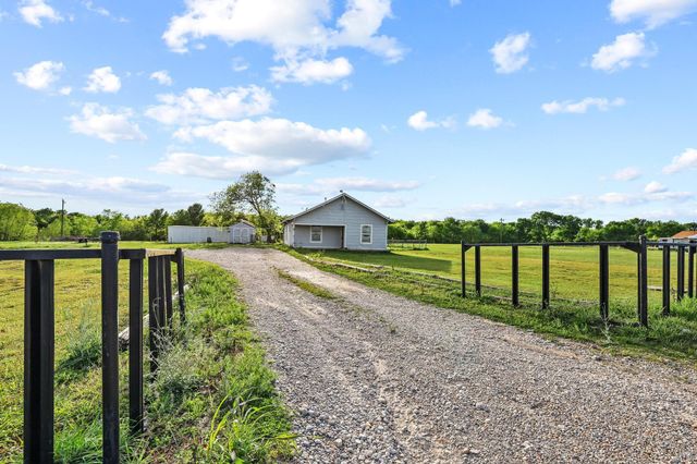 2092 County Road 5010, Blue Ridge, TX 75424