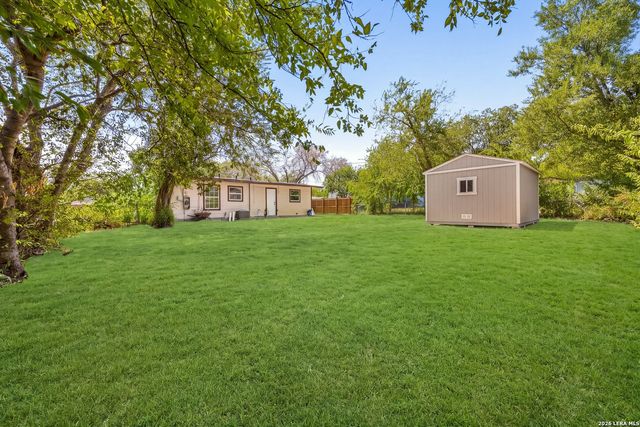 135 TRUDELL DR, San Antonio, TX 78213