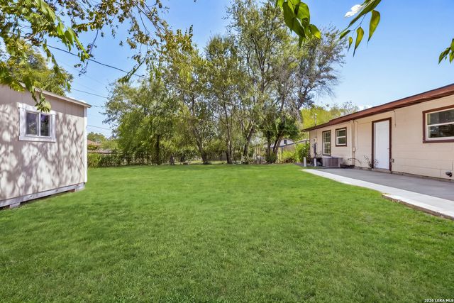 135 TRUDELL DR, San Antonio, TX 78213